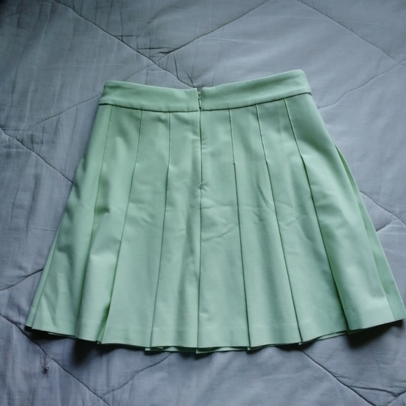 SUNDAY BEST Olive Micro Skirt Pleated Sagebrush Green Size 4 Aritzia - Picture 7 of 11